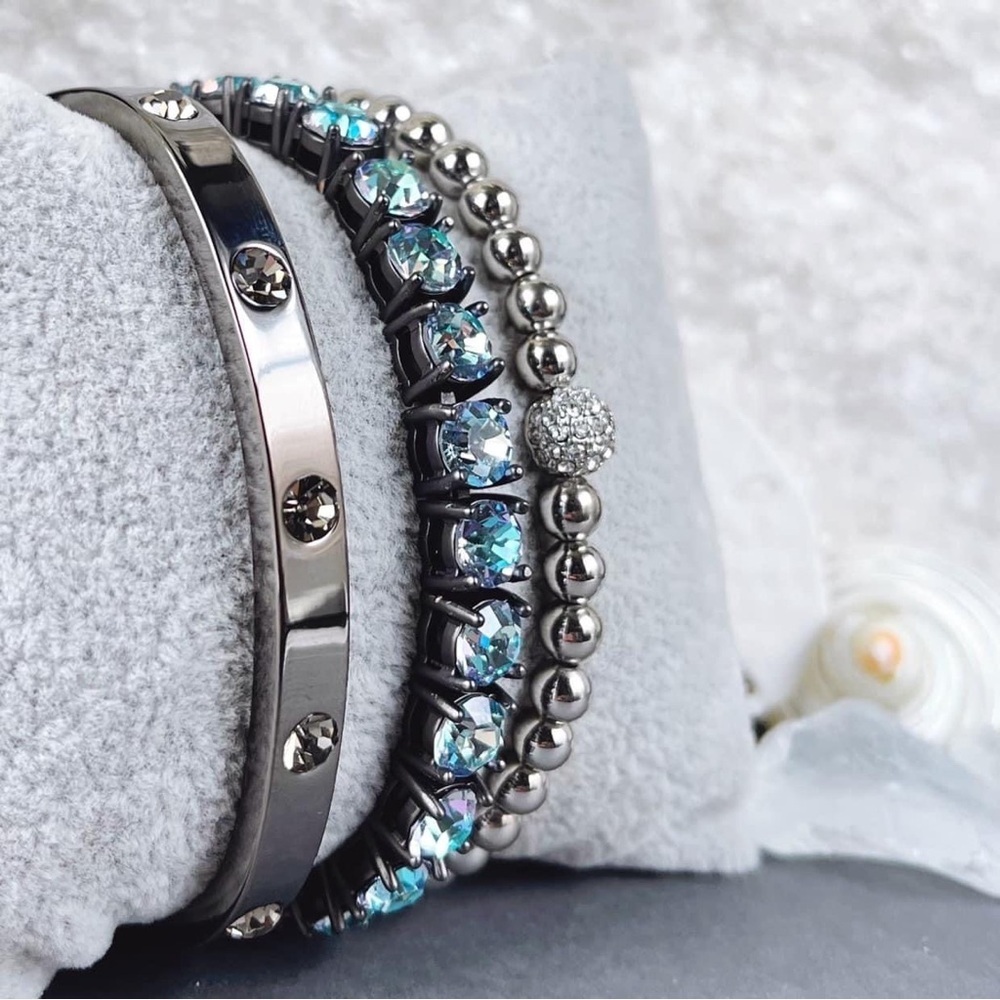 The Mermaid Mini Impression Bracelet - Picture 5 of 6